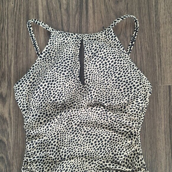 NWOT Ellen Tracy Polkadot One Piece Swimsuit Size 8 Preppy Feminine Flattering - Picture 3 of 9